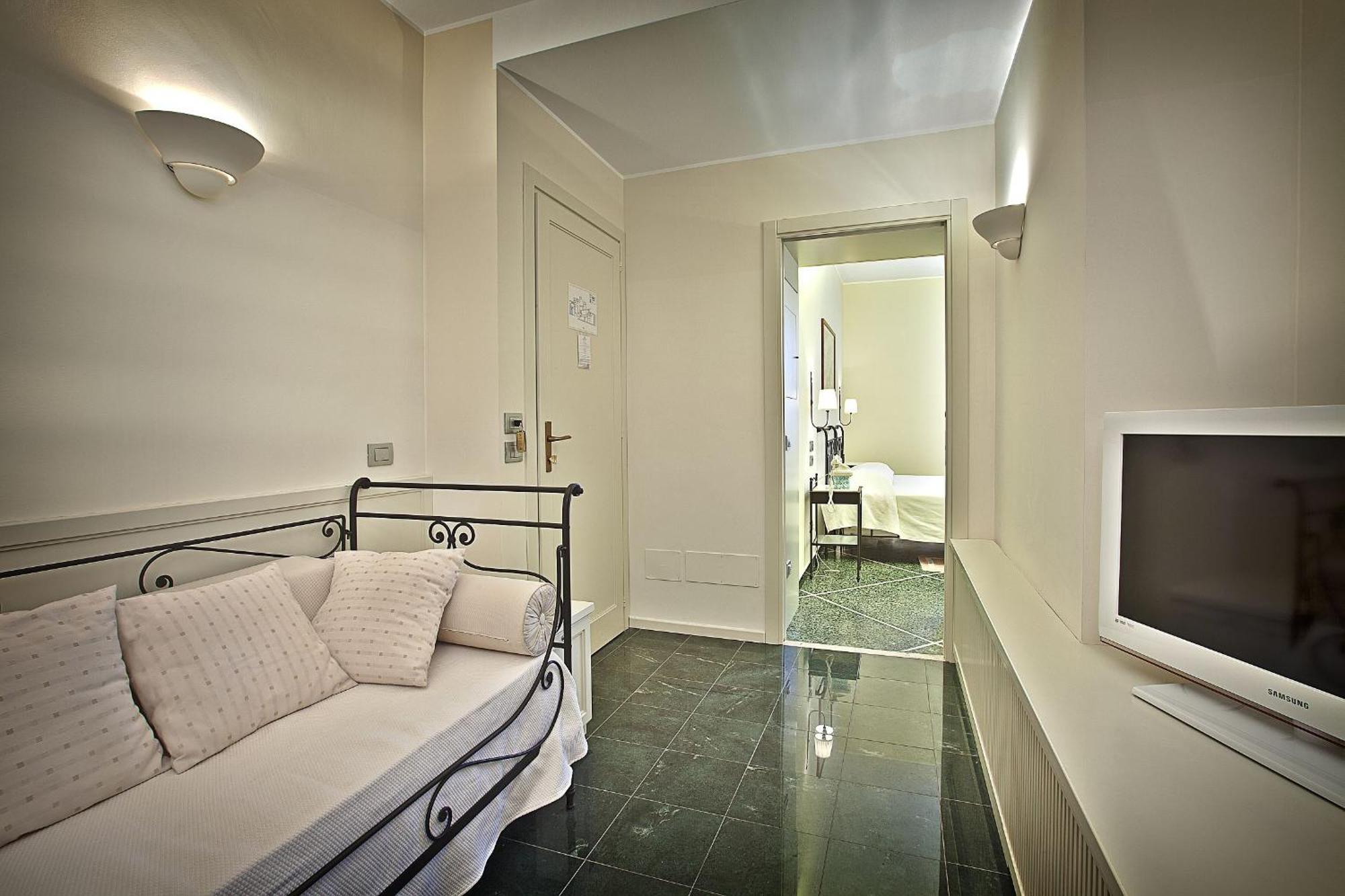 Junior Suite,1662977349:JPEG